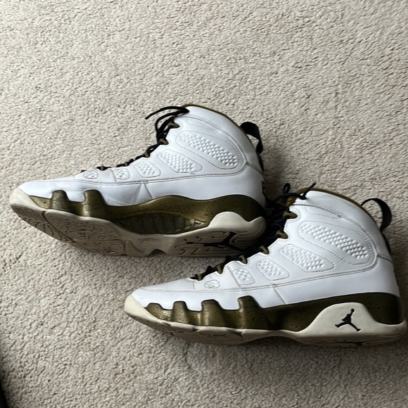 Retro Jordan 9 “statue” - Picture 3 of 4